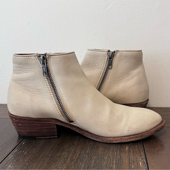 Frye Carson Piping Booties Womens size 8 - Picture 5 of 11